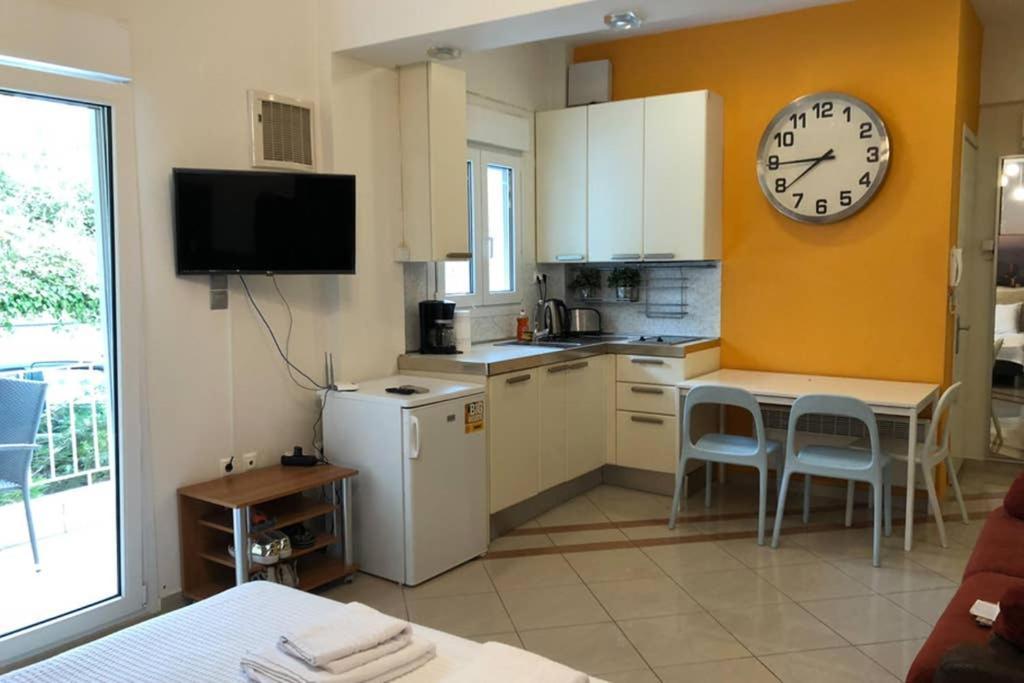 Cozy Studio Near The Beach Nea Iraklitsa Exterior foto
